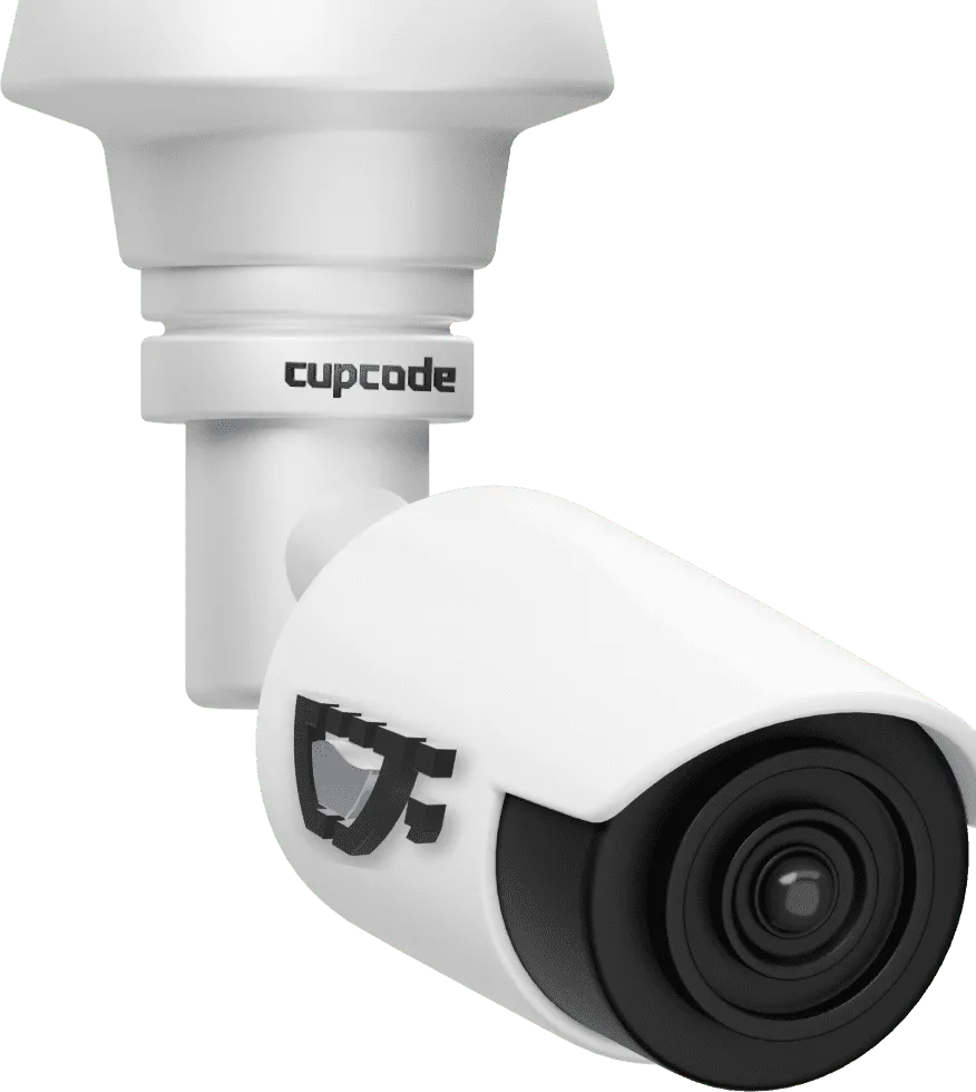 Câmera de segurança da Cupcode, representando o sistema de vigilância que desenvolvemos. É uma câmera de teto, branca com detalhes em preto, com o logotipo da Cupcode nos mesmos tons.